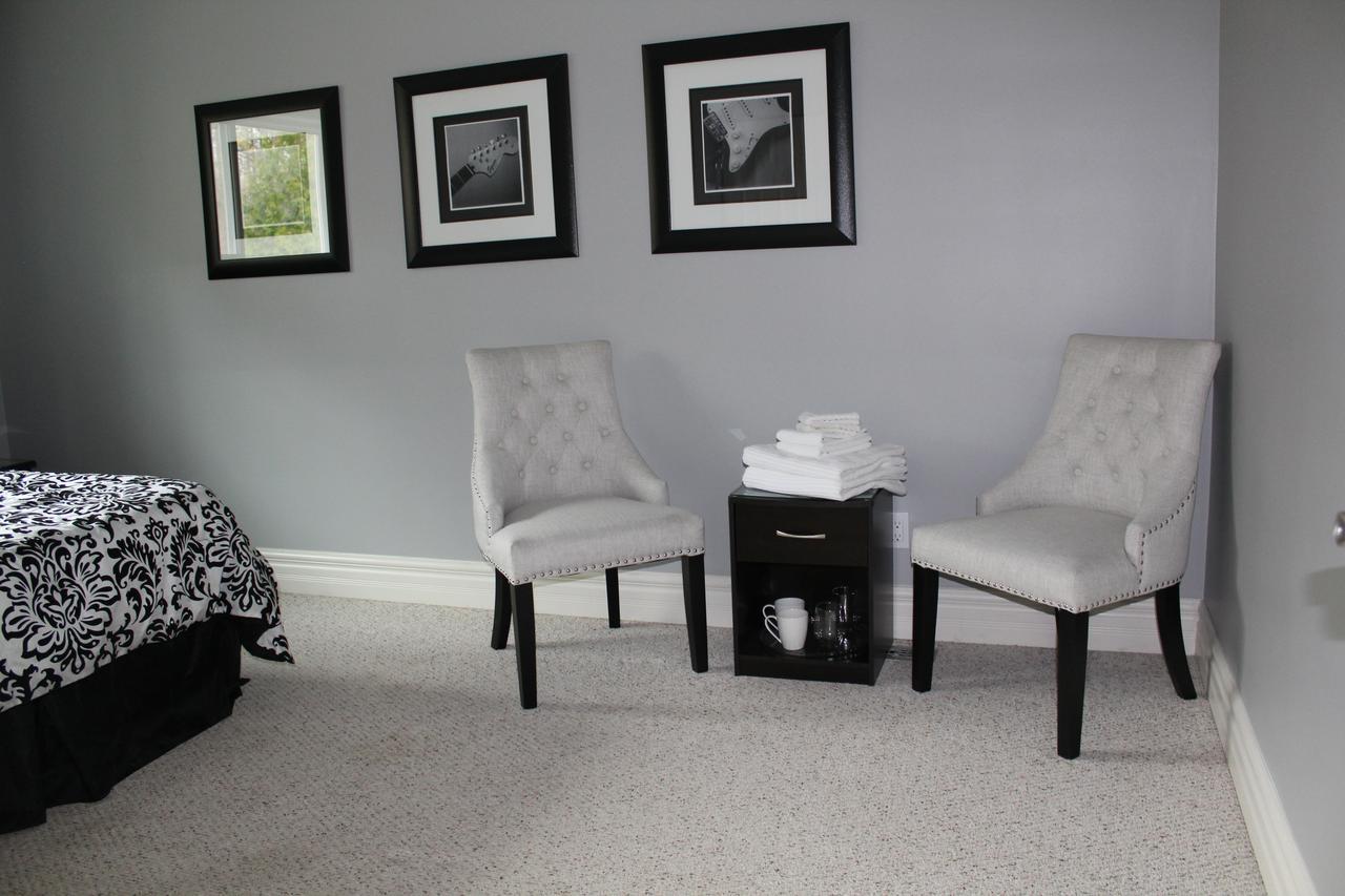 Water'S Edge B & B Oro-Medonte Exterior foto