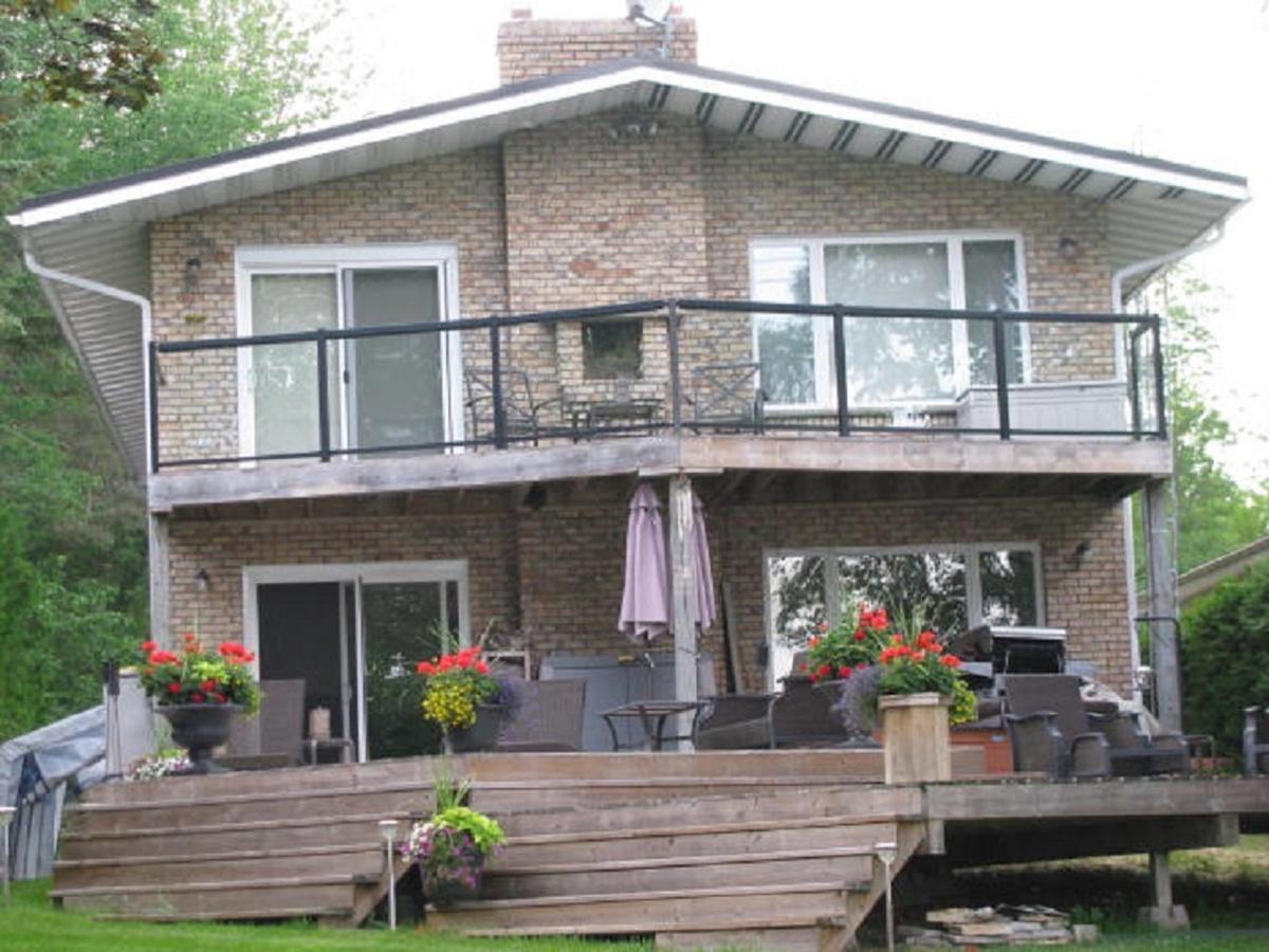 Water'S Edge B & B Oro-Medonte Exterior foto